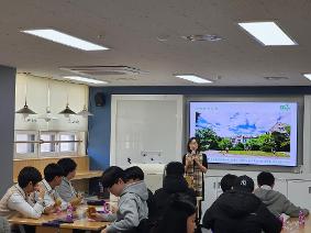 문산고등학교, 질문으로 시작하는 세계시민교육 ‘세계이음교육의 달’릴레이 강연 개최